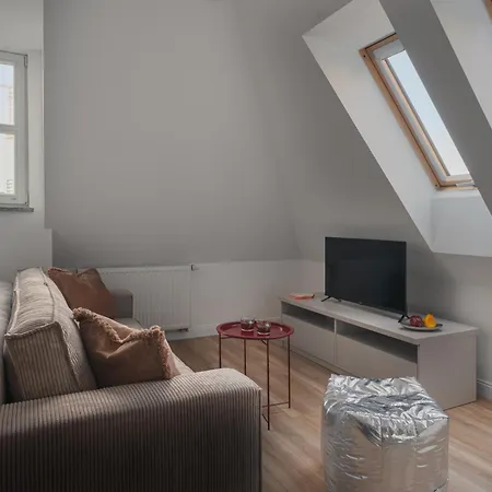 Properunit Bright In Old Town With Ac Apartment *