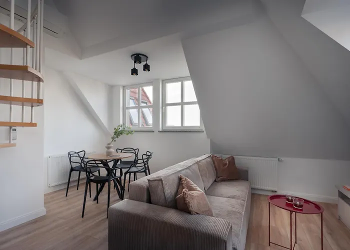 Apartment Properunit Bright In Old Town With Ac Wroclaw
