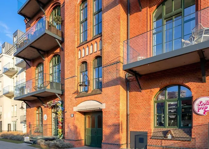 Properunit Bright In Old Town With Ac 아파트